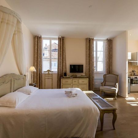 Le Cara - 4 Appartements Calmes Et Chics Au Coeur De Beaune Бон Экстерьер фото