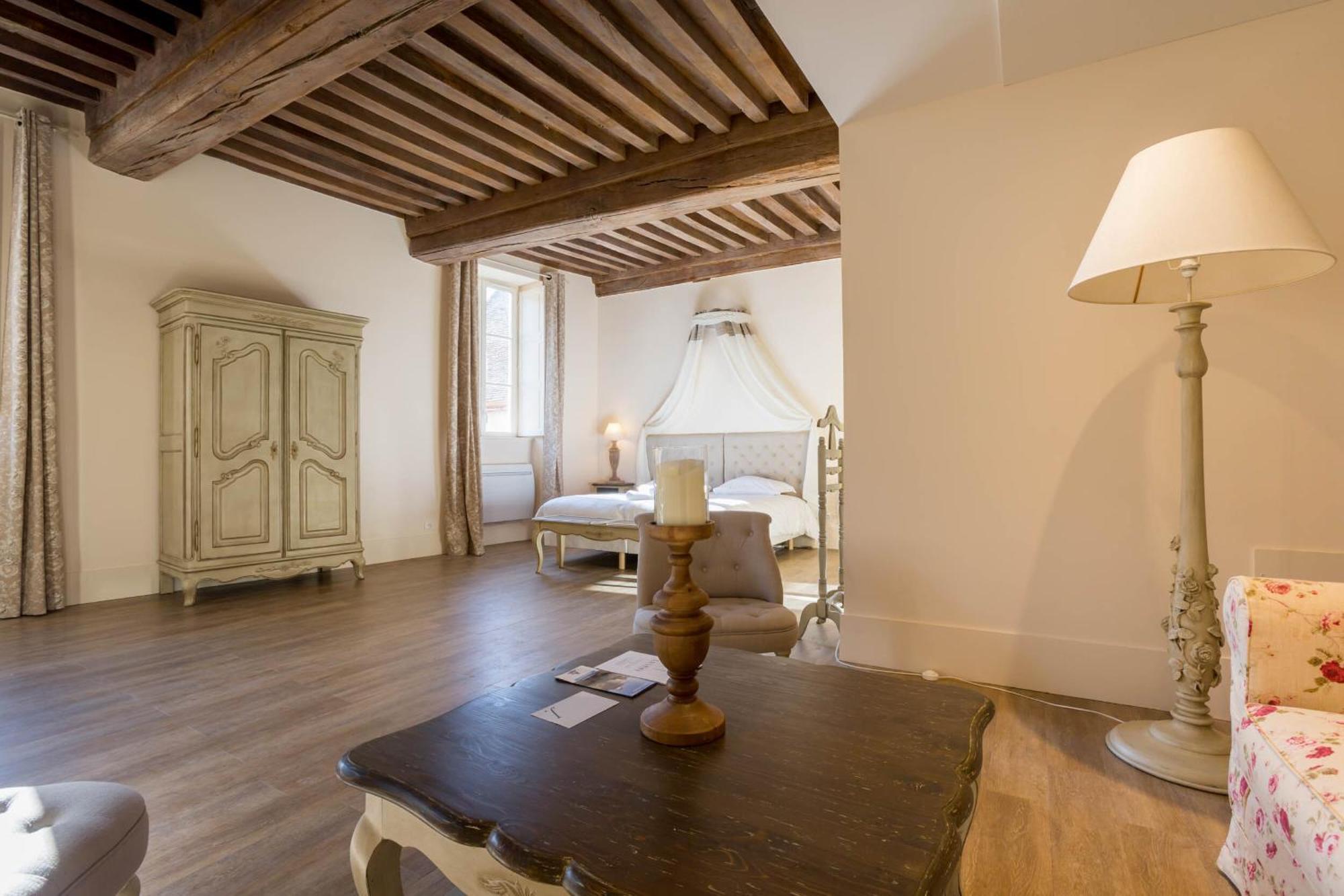 Le Cara - 4 Appartements Calmes Et Chics Au Coeur De Beaune Бон Номер фото