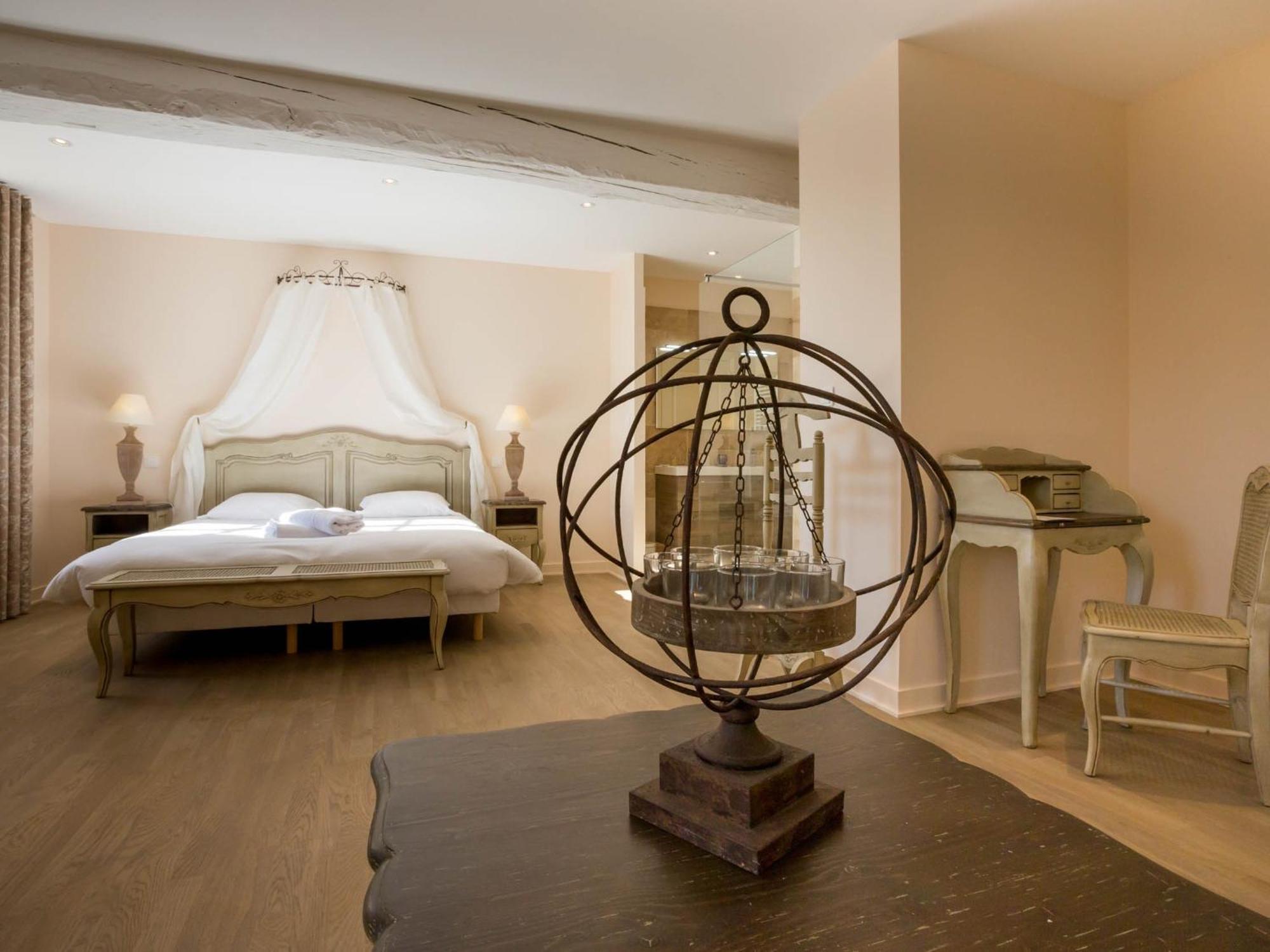 Le Cara - 4 Appartements Calmes Et Chics Au Coeur De Beaune Бон Номер фото