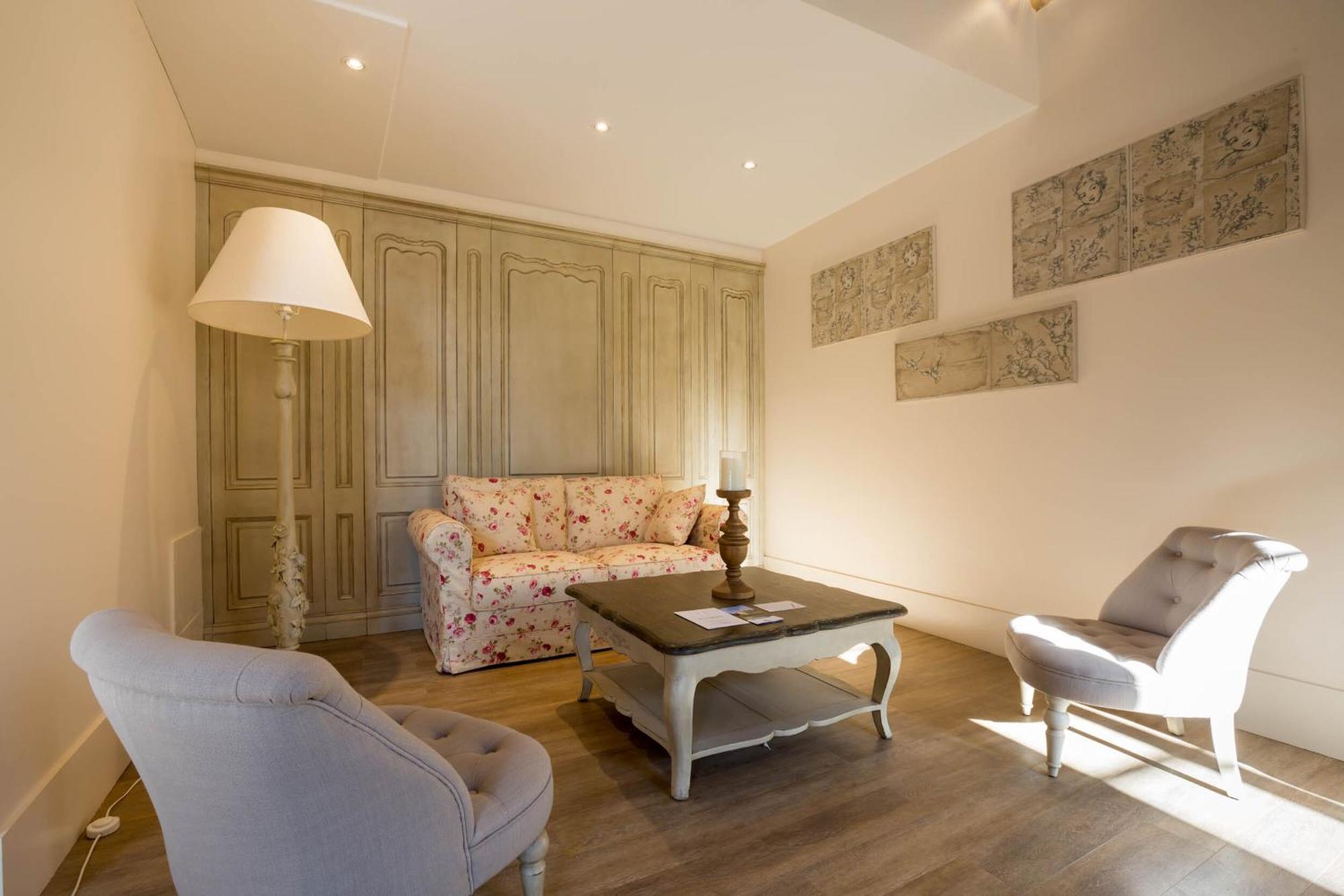 Le Cara - 4 Appartements Calmes Et Chics Au Coeur De Beaune Бон Номер фото