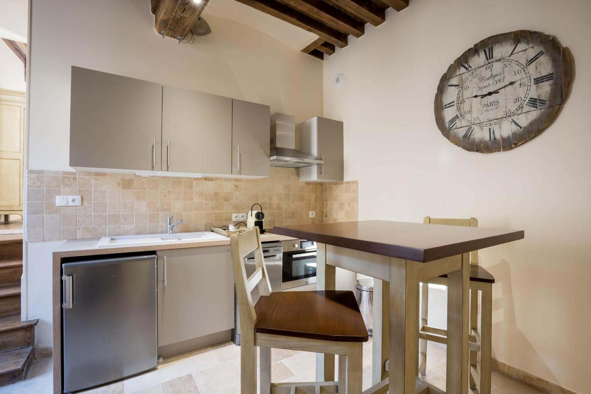 Le Cara - 4 Appartements Calmes Et Chics Au Coeur De Beaune Бон Номер фото