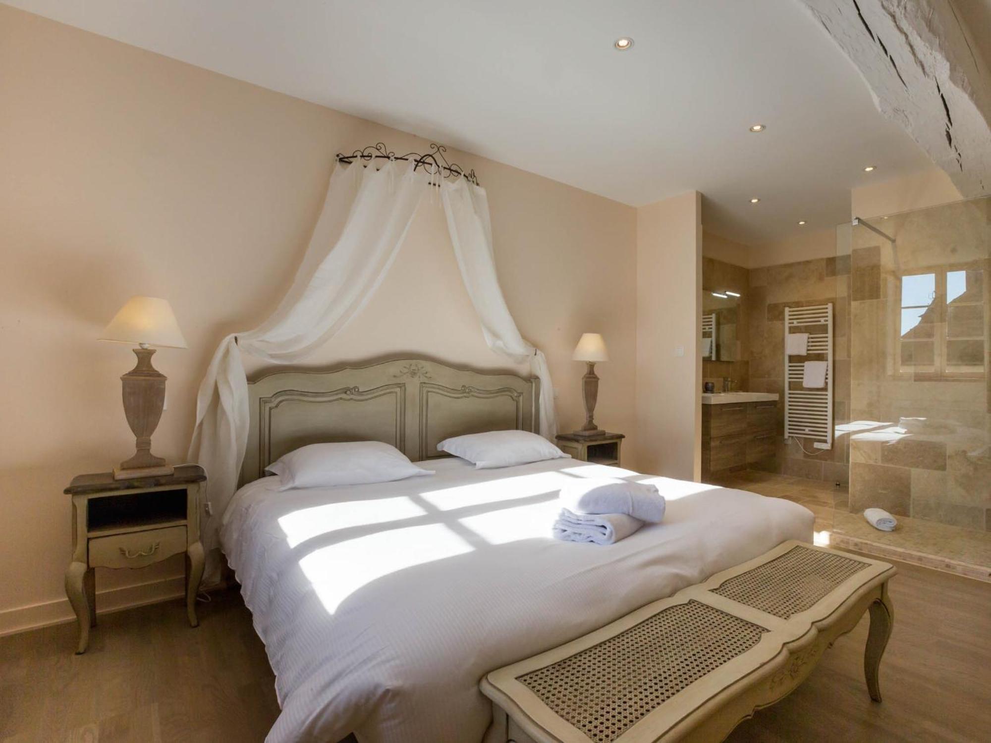 Le Cara - 4 Appartements Calmes Et Chics Au Coeur De Beaune Бон Номер фото